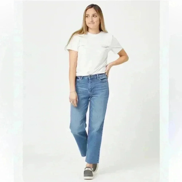 Wrangler Women’s Cropped High Rise Light Wash Straight Denim Jeans Size 14 - Picture 1 of 7